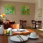 Schaefers Hotel, Self Check-in & Gratis Baeckerfruehstueck Hotel