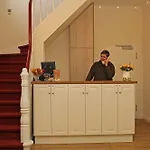 Schaefers Hotel, Self Check-in & Gratis Baeckerfruehstueck Hotel