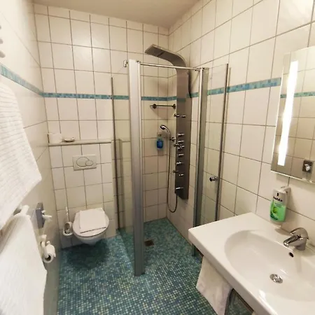 Schaefers Hotel, Self Check-in & Gratis Baeckerfruehstueck