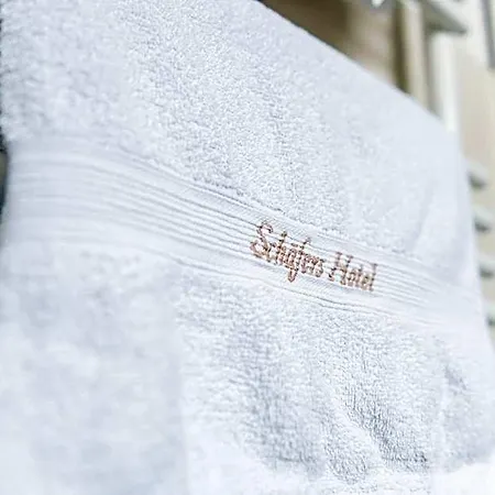 Schaefers Hotel, Innenstadt, Baeckerfruehstueck Inklusive & Smart Check-In Ab 14 Uhr 3* Vechta