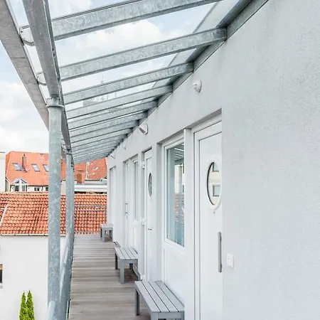Schaefers Hotel, Self Check-in & Gratis Baeckerfruehstueck ホテル フェヒタ