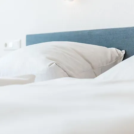 Schaefers Hotel, Self-Check-In, Gratis Baeckerfruehstueck فندق فيشتا