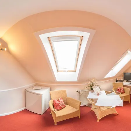 ホテル Schaefers Hotel, Self-check-in, Gratis Baeckerfruehstueck 3*