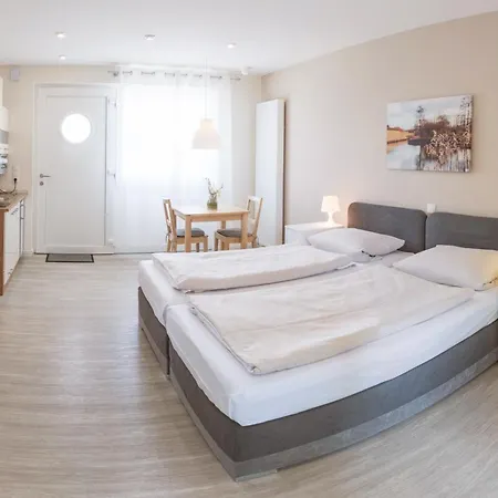 ホテル Schaefers Hotel, Self Check-in & Gratis Baeckerfruehstueck 3*