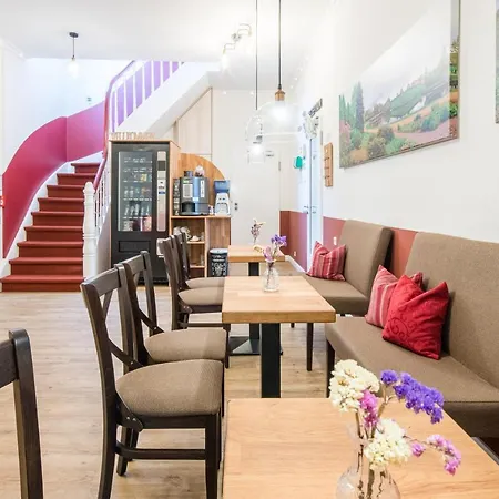 فندق Schaefers Hotel, Self-Check-In, Gratis Baeckerfruehstueck فيشتا