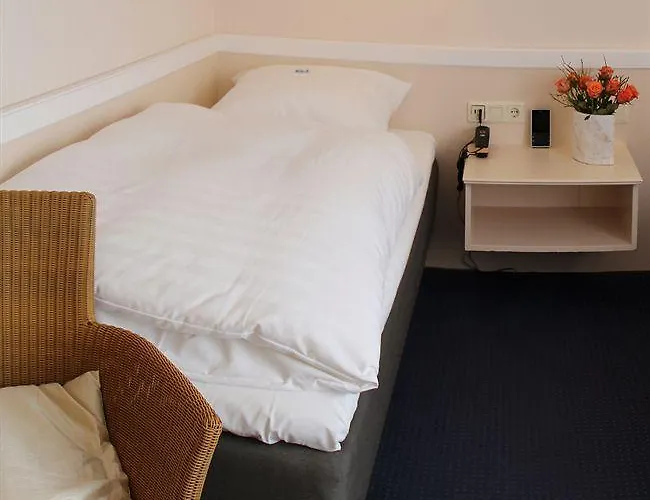 Schaefers Hotel, Self-check-in, Gratis Baeckerfruehstueck Vechta