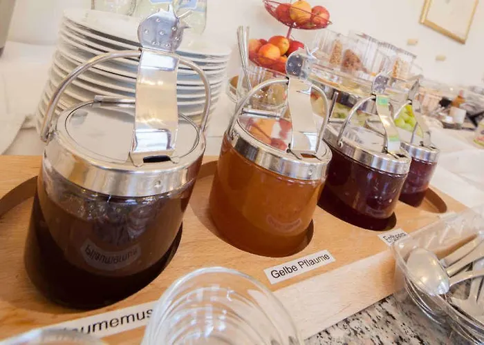 Schaefers Hotel, Self-check-in, Gratis Baeckerfruehstueck