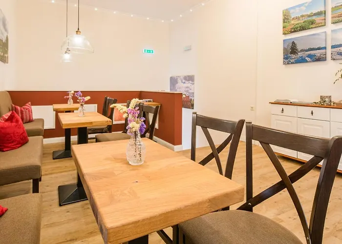 Schaefers Hotel, Self-check-in, Gratis Baeckerfruehstueck